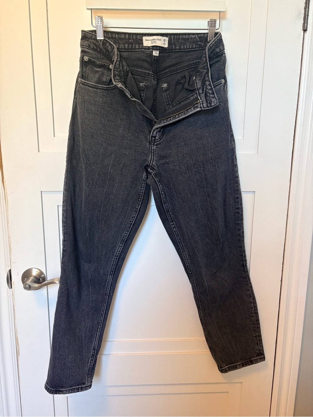 Abercrombie & Fitch High-Rise Mom Black Jeans